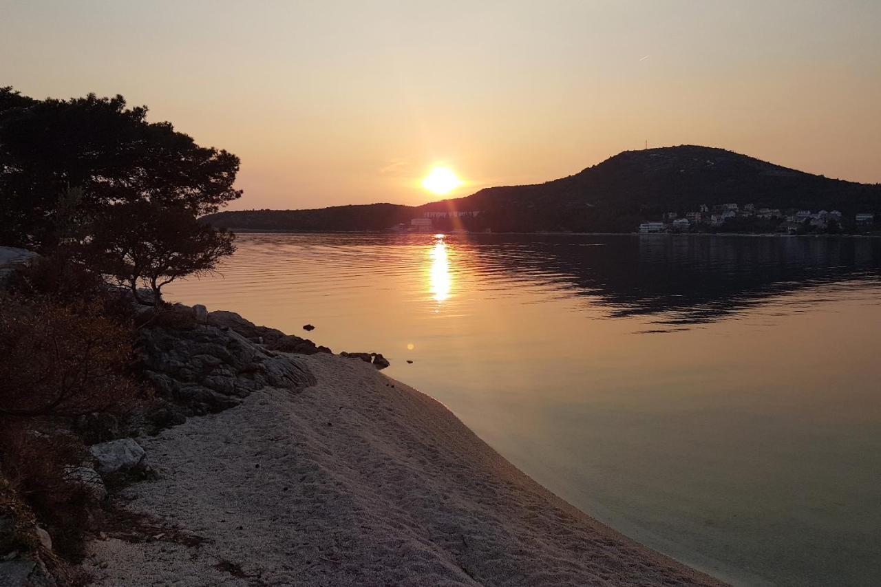 Apartments And Rooms By The Sea Slano, Dubrovnik - 8737 Ngoại thất bức ảnh